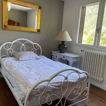 Pyrenees Mountain Views - Garonne River Retreat Διαμέρισμα Saint-Béat