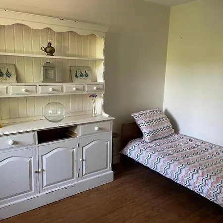 Pyrenees Mountain Views - Garonne River Retreat