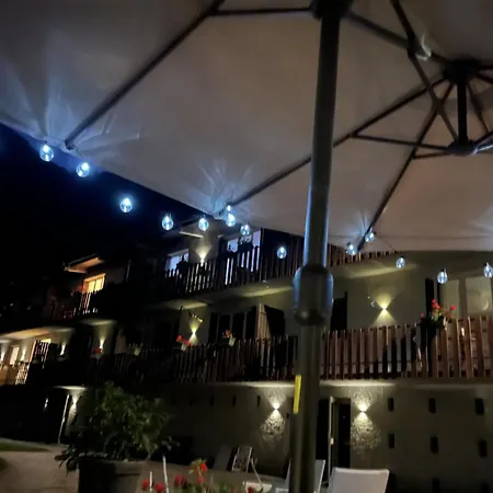 Pyrenees Mountain Views - Garonne River Retreat *