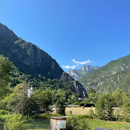 Pyrenees Panorama - Garonne River With Balcony Apartamento *
