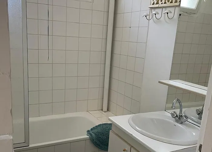 Διαμέρισμα Pyrenees Mountain Views - Garonne River Retreat *