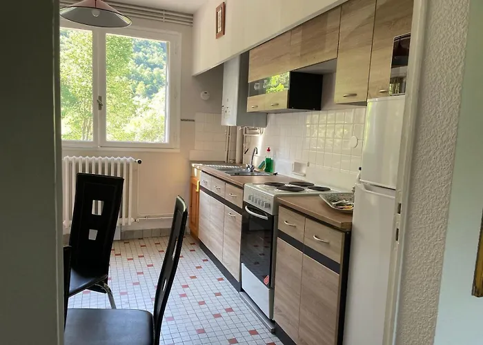 Pyrenees Mountain Views - Garonne River Retreat * Saint-Béat